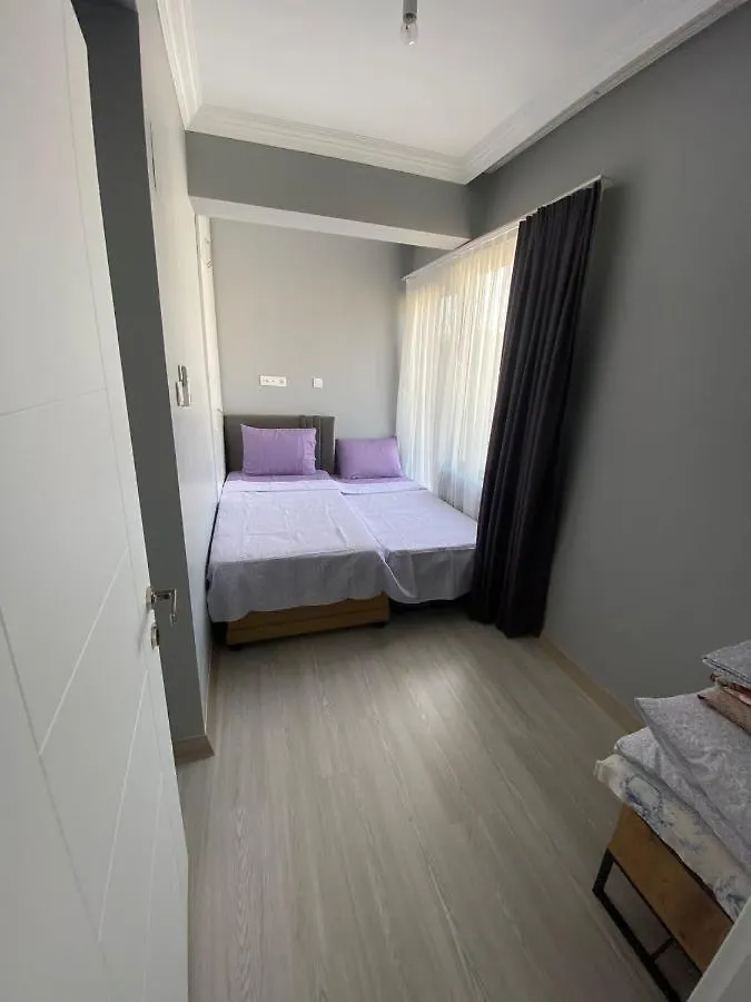 Apartment Queen Homes