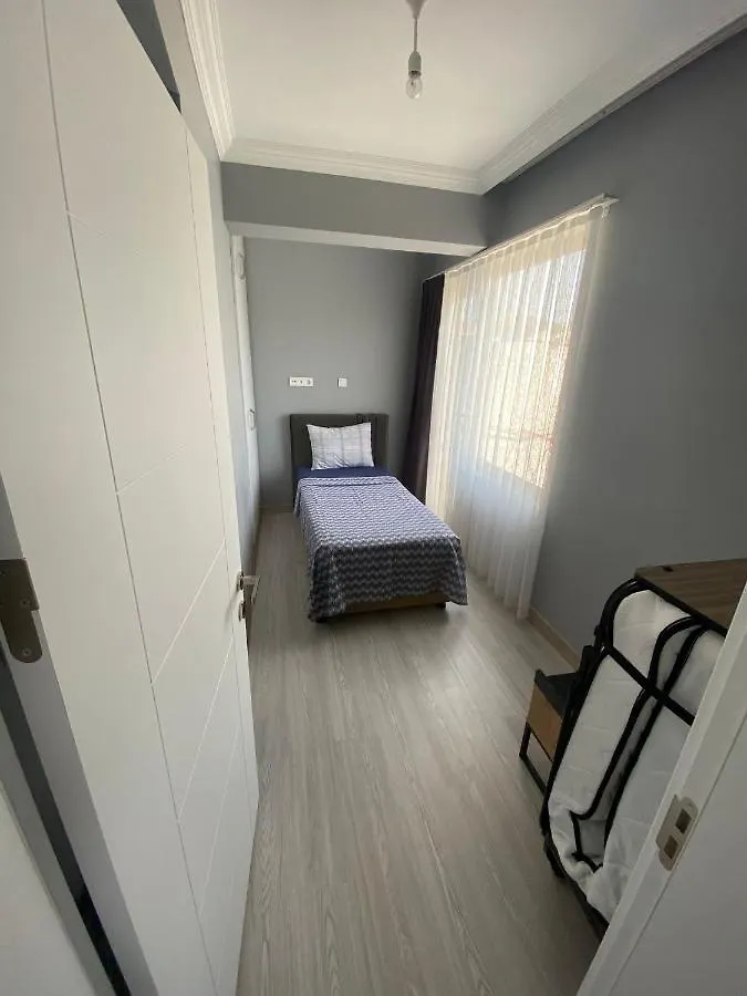 Apartment Queen Homes